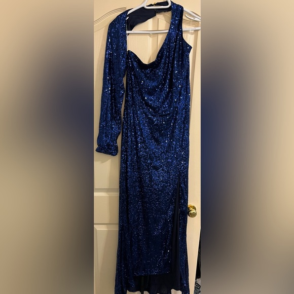 Sequin Gown - Picture 5 of 7